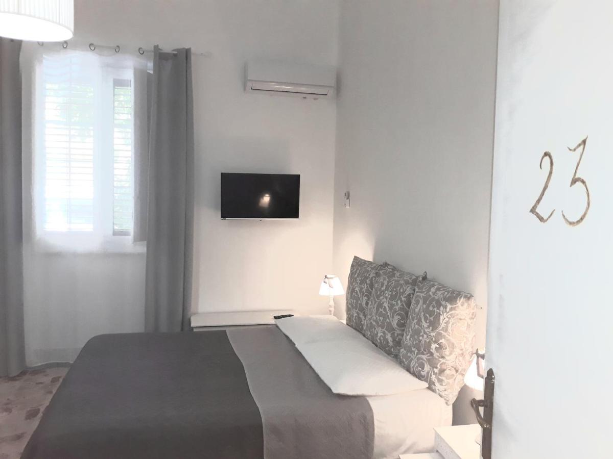 Franco-Home ปาแลร์โม ภายนอก รูปภาพ